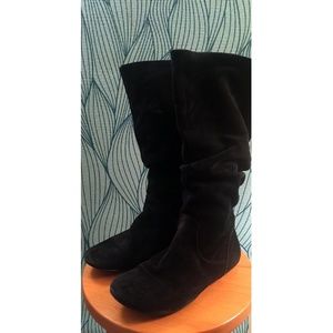 Steve Madden Black Suede Boots
